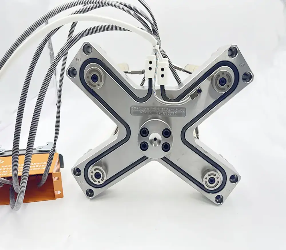Custom 4 point open nozzle for injection molds in ShenZhen 01 Custom 4 point open nozzle for injection molds in ShenZhen 01
